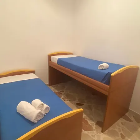 Baia Marina Oasi 巴莱斯特拉泰