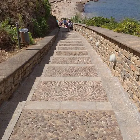 Baia Marina Oasi 巴莱斯特拉泰